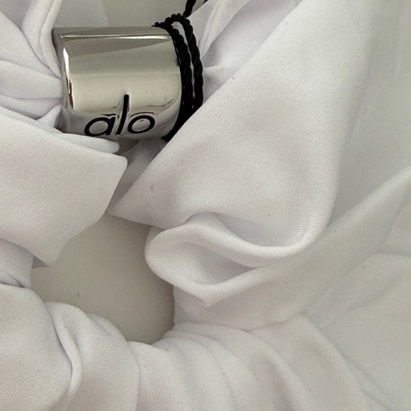 ALO Yoga White Hair Scrunchie with Silver Accent - Picture 2 of 4